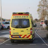 Ongeval scooter met auto op rotonde Delfweg Noordwijkerhout